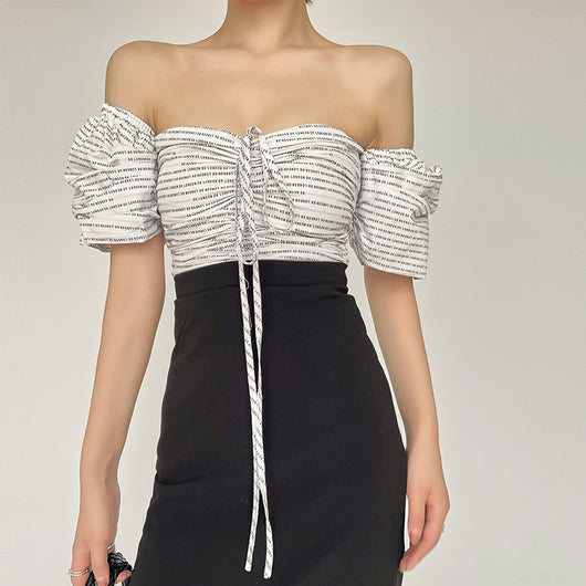 Vestido Largo de Verano con Abertura Lateral y Hombro Descubierto en Encaje - Image 4
