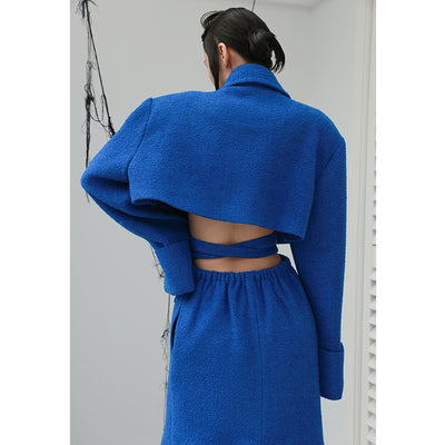 Abrigo Azul Klein Hombros Anchos Cintura Deconstruida para Mujer - Image 6