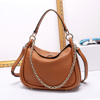 Bolso Tote de Cuero con Cadena y Capas Delanteras - Image 14