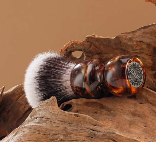 Brocha de Afeitado Manual Amber - Sintética Premium para Hombre - Image 3