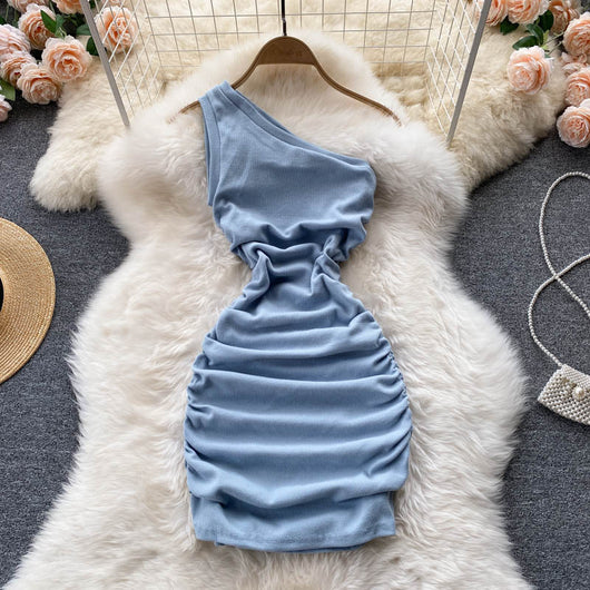 Vestido Tubo Plisado con Hombro Inclinado - Diseño Elegante en Colores Sólidos - Image 23