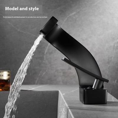 Grifo de Lujo Dorado con Cascada para Lavamanos - Agua Fría y Caliente - Image 2