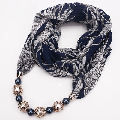 Collar Pañuelo de Chifón con Dije de Aleación Estampado - Image 9