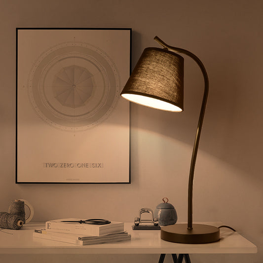 Lámpara de Escritorio LED Protección Visual Diseño Nórdico Moderno - Image 2