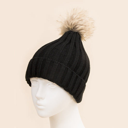 Gorro de Lana Azul Klein con Pompón de Pelaje - Diseño Tejido Elegante - Image 6