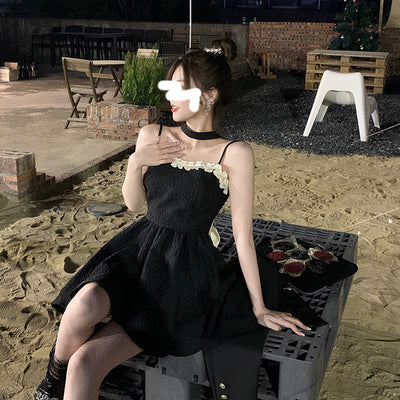 Falda Negra Midi con Cintura Ajustada y Lazo - Image 3