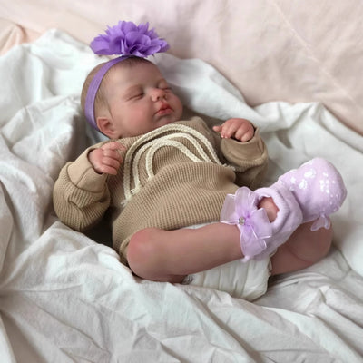 Muñeca Reborn Realista de 49cm con Detalles Auténticos - Image 3