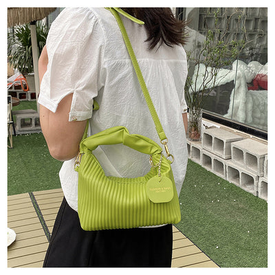 Bolsa Crossbody de Cuero PU con Pliegues Cloud - Elegante y Versátil - Image 18