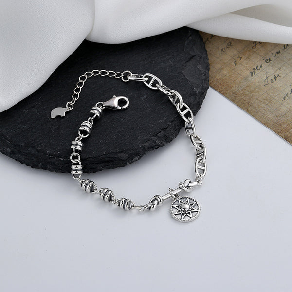 Pulsera Estrella de Ocho Puntas con Cadena Asimétrica en Plata Esterlina