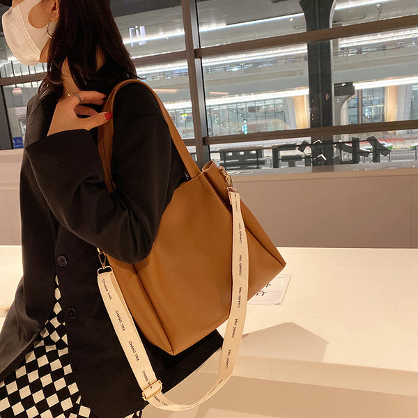 Bolso Bandolera Cuadrado Pequeño con Pañuelo de Seda Estampado