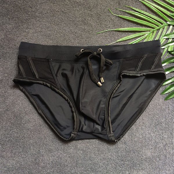 Short de Playa Bikini Negro con Detalles de Malla Triangular