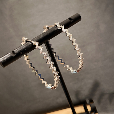 Aretes Geométricos Diamond Wave con Diseño Moderno - Image 11