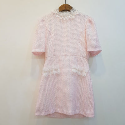 Vestido con Mangas Abullonadas, Encaje Perlado y Detalles de Madera - Image 18