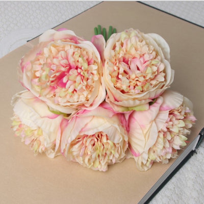 Figuritas de Novios con Flores de Peonía Artificial - Decoración de Boda - Image 3