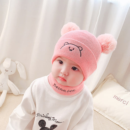 Conjunto de Gorro y Babero Tejido en Lana Gruesa con Letras - Image 6