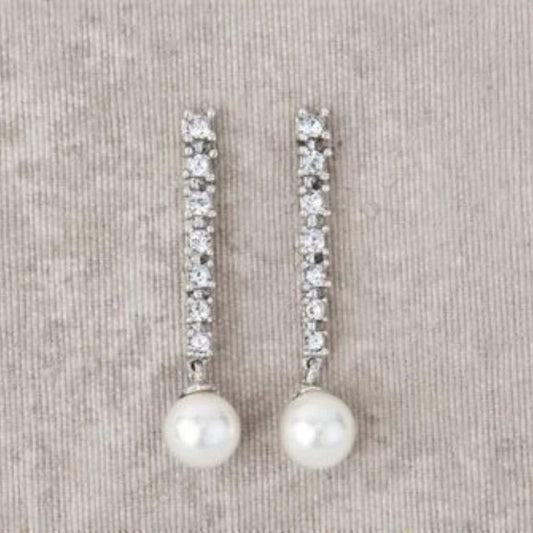 Aretes de Plata Esterlina con Perla y Zirconia - Diseño Elegante Premium
