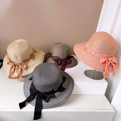 Sombrero Tipo Balde con Lazo y Flores de Encaje