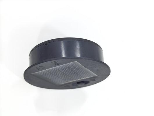 Lámpara LED Solar con Batería de Litio y Caja de Accesorios - Image 9