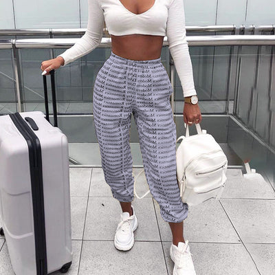 Pantalones Anchos Estilo Urbano con Estampado de Letras y Amarre - Image 11