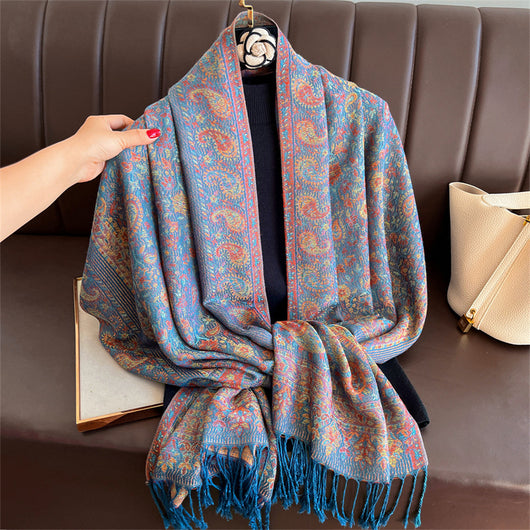Chal de Lujo Ligero con Jacquard y Borlas de Cachemira - Image 6