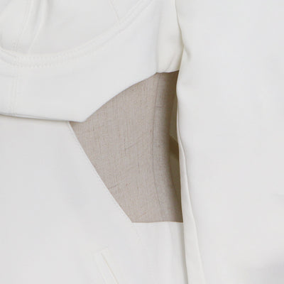 Blazer Entallado con Hombreras y Detalles Calados - Image 20