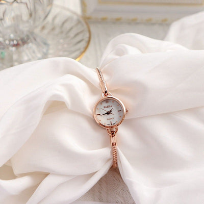 Reloj de Cuarzo Dorado Retro para Mujer - Image 9