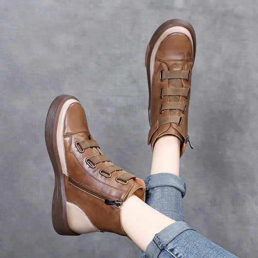 Botas Altas de Cuero con Detalles en Contraste y Suela Blanda