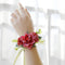 Empaque de Regalo con Decoración Floral y Rosas Simuladas