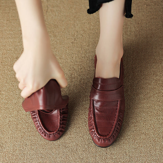 Mocasines Casuales de Cuero para Mujer con Pliegues Elegantes - Image 4