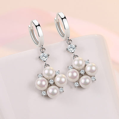 Aretes Largos con Perlas y Cristales Brillantes - Image 3