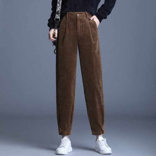 Pantalones Cortos Papa Harlan en Pana Gruesa con Detalles de Trabajo