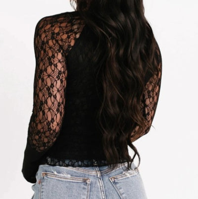 Blusa Henley Negra de Encaje Transparente, Manga Larga y Ajuste Slim - Image 11