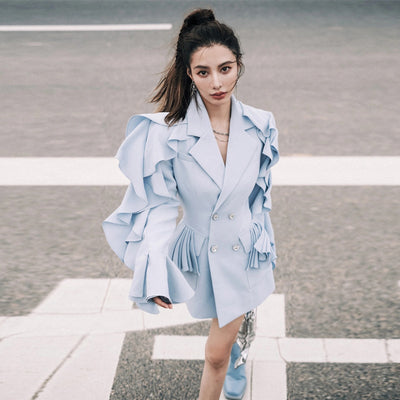 Blazer Azul Onda con Volantes en las Mangas - Diseño Francés Moderno - Image 9