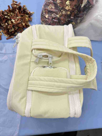 Bolsa de Aseo para Viajes Espaciosa y Ligera - Image 23