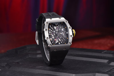 Reloj de Cuarzo para Hombre con Calendario y Diseño Cuadrado - Image 9