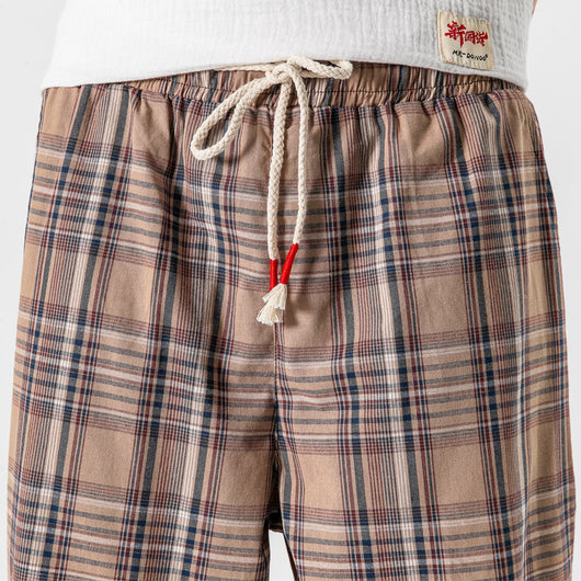 Pantalones Casuales a Cuadros Estilo Asiático con Detalles Desgastados - Image 3