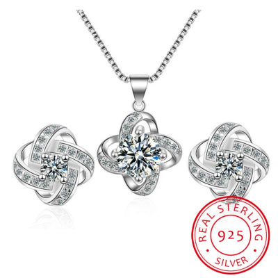 Dije de Trébol de Cuatro Hojas en Plata - Elegancia y Buena Suerte - Image 6