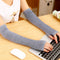 Guantes sin mangas con perforaciones