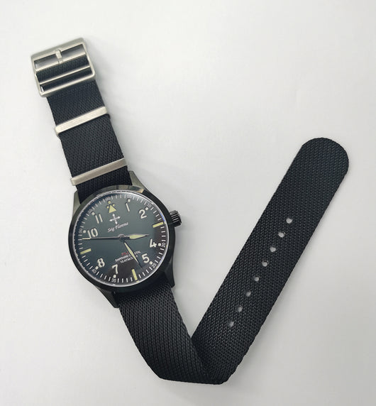 Reloj Deportivo de Acero Inoxidable con Banda de Nylon - Image 12