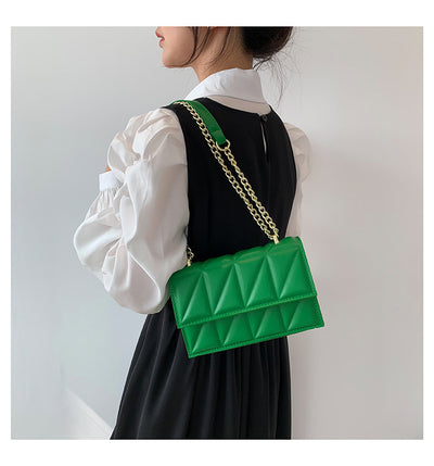 Bolso Bandolera Cuadrado con Cadena - Cartera de Moda Compacta - Image 2