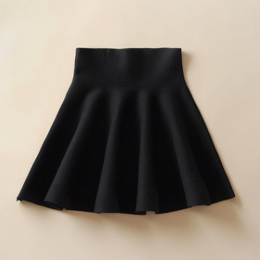Falda Corta Tejida con Drapeado Elegante - Image 6