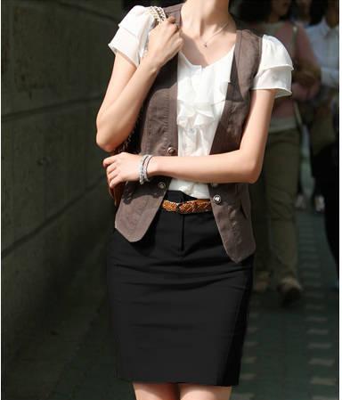 Blusa Blanca con Volantes en las Mangas para Mujer - Image 10