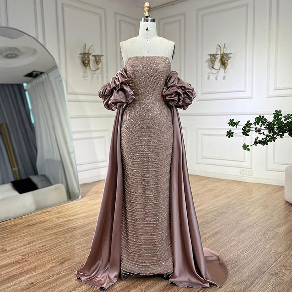 Vestido de Fiesta Elegante con Cuentas y Cola de Sirena en Rosa Seco - Image 3