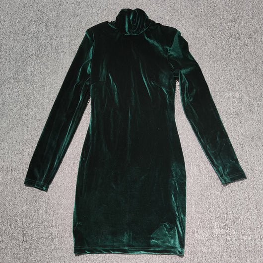 Vestido Ajustado de Fiesta con Espalda Descubierta - Image 16