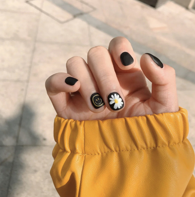 Lámina de Uñas Postizas Margaritas Esmeriladas Cortas