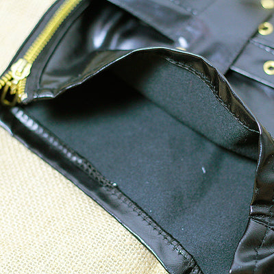 Shorts de Cuero Negro Ajustados - Image 3