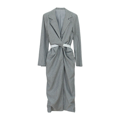 Vestido Gris Coreano Cuello V Cintura Marcada Largo Medio - Image 5