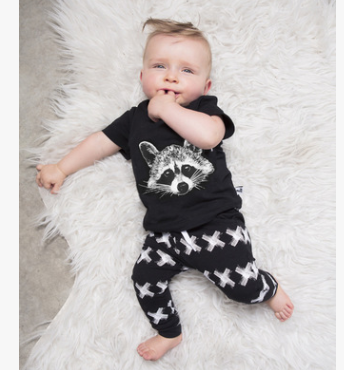 Conjunto de Ropa para Bebé en Algodón con Diseño de Osito - Pantalón y Blusa Infantil