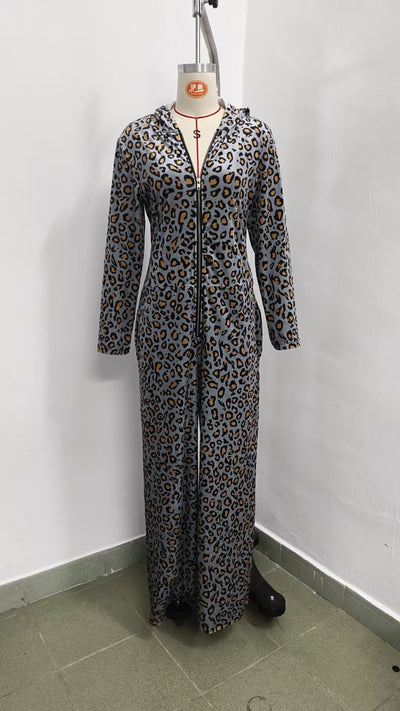 Jumpsuit Leopardo Terciopelo Oversize con Capucha - Image 8