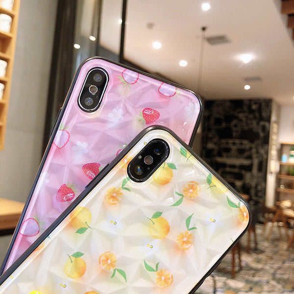 Funda para celular estilo joven con patrón de fresa y diamante naranja